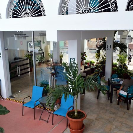 Hotel Jungle House Iquitos Exterior foto
