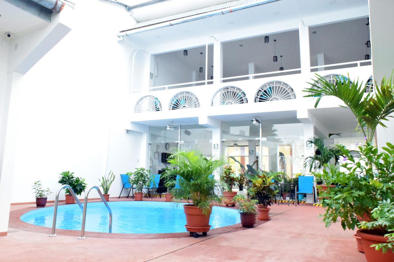 Hotel Jungle House Iquitos Exterior foto